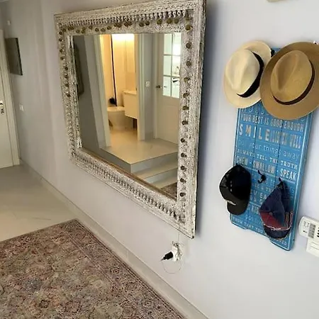 Casa Amplia Y Exclusiva Malaga