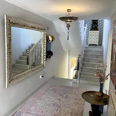 Casa Amplia Y Exclusiva Malaga